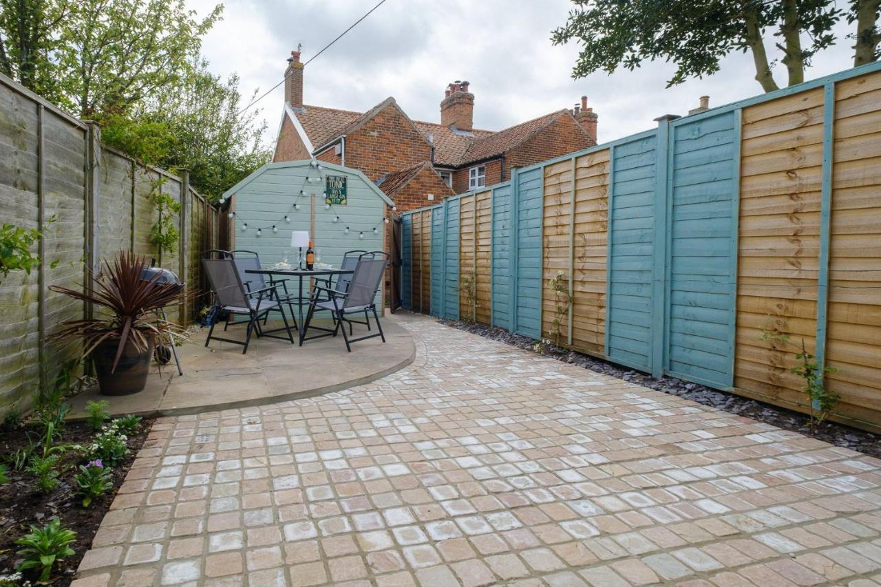 Hazel'S Villa Leiston Exterior photo